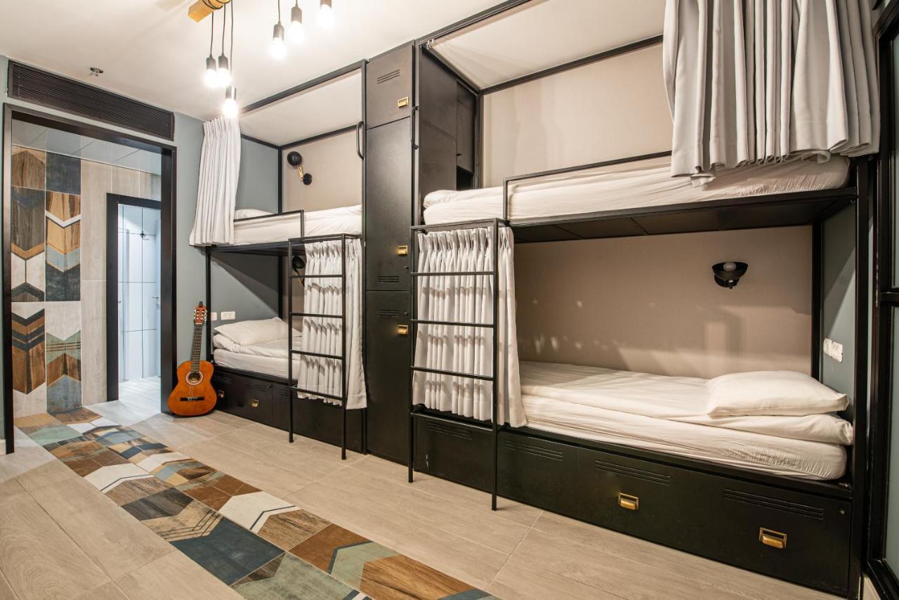 Bed 8-Bed Mixed Dormitory Room